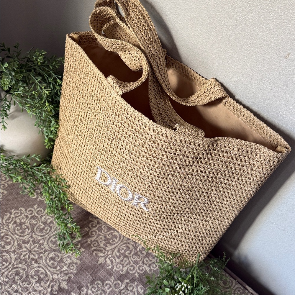 DIOR beauty Natural Raffia Tote; NWOT - Picture 10 of 15